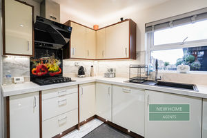 Photo 25- click for photo gallery